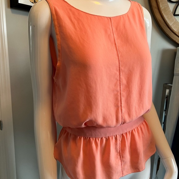 Aritzia tank Coral peplum - Picture 3 of 5